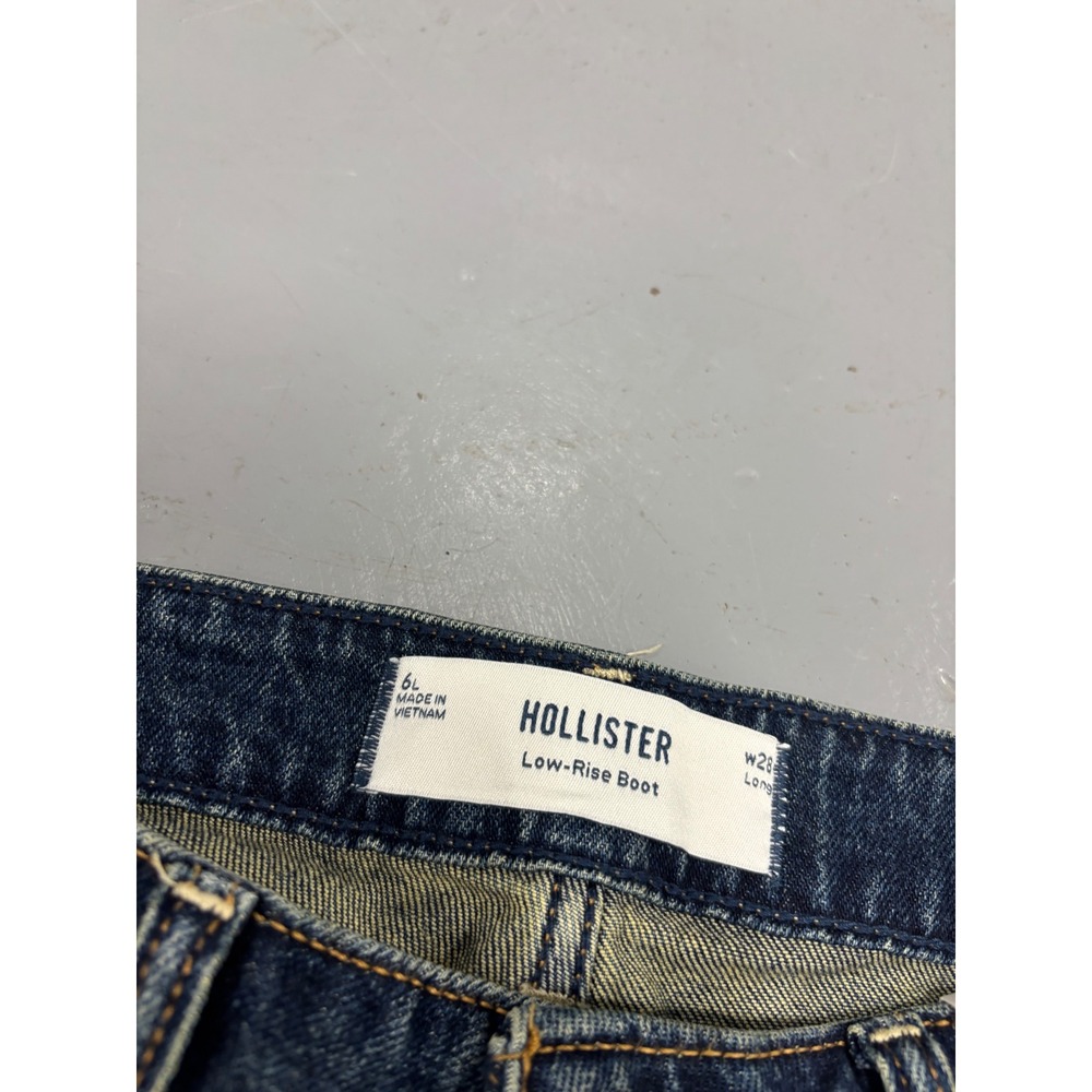 Hollister Low-Rise Bootcut Jeans Womens 6 Long W28 Dark Wash Floral Embroidered - Picture 2 of 8